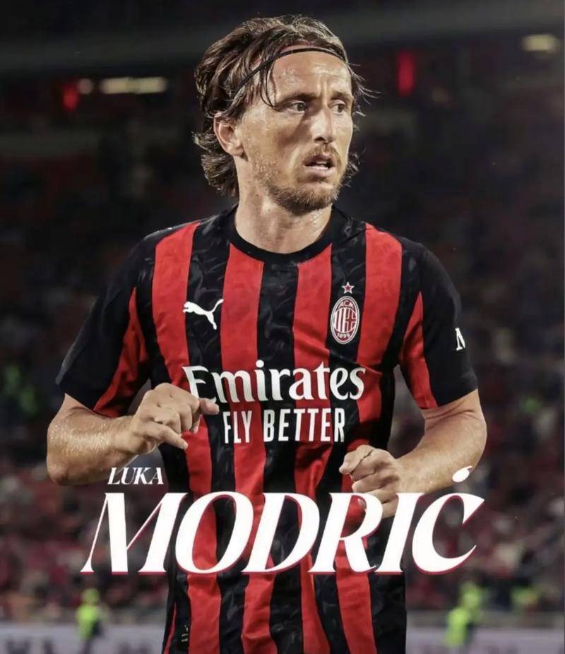 🚨🔵 官方消息：切尔西确认任命利亚姆·罗森尼尔为新任主教练，合同有效期至2032年6月。 这位新帅签下了一份为期六年半的合约。 来源：转会专家罗马诺