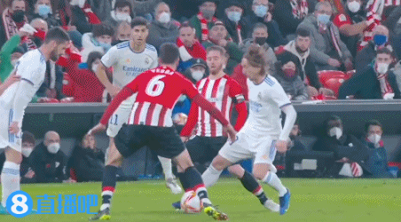 曝多纳鲁马续约陷入停滞：他要求加薪，巴黎想看他在欧冠的表现