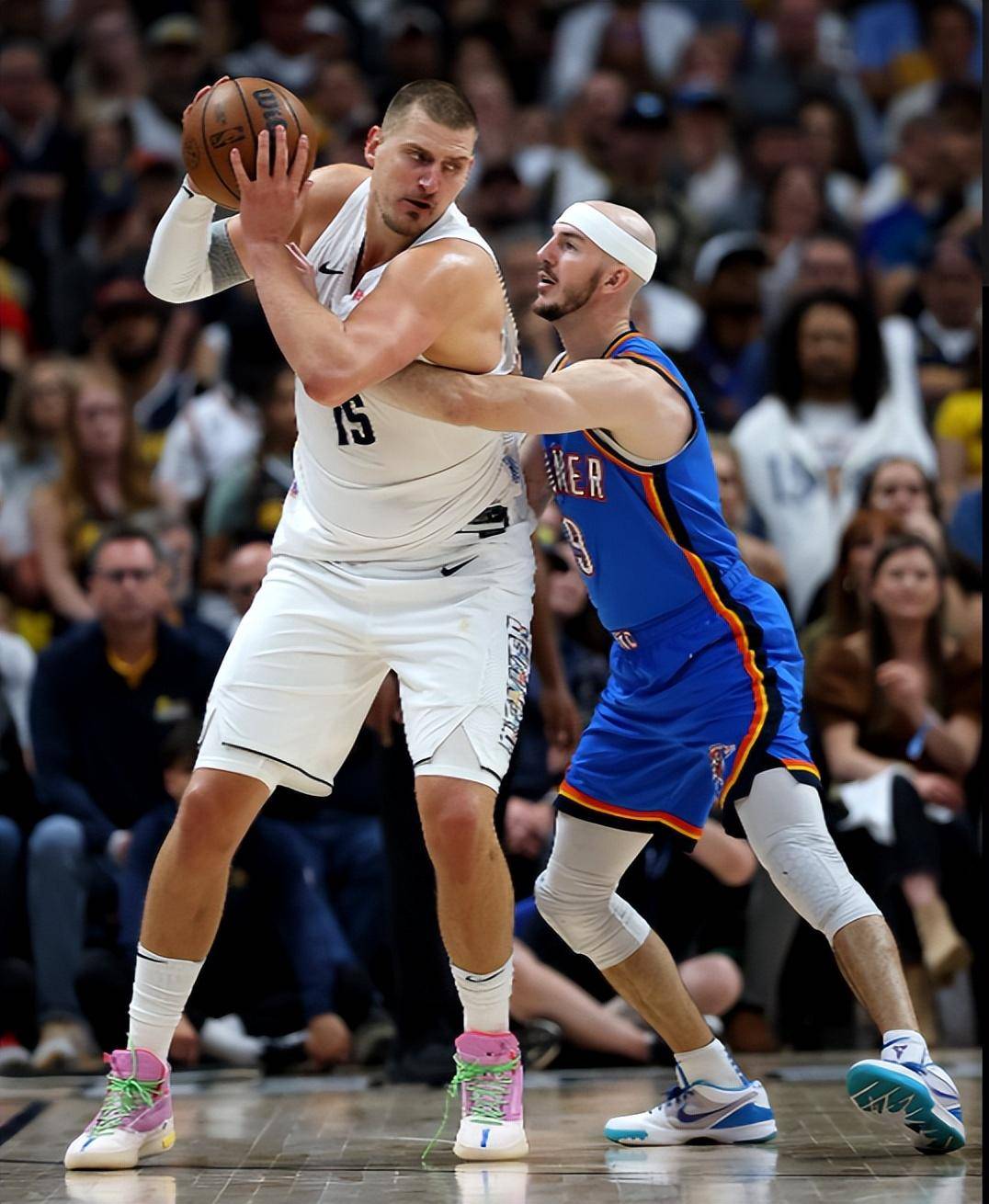 背后离不开 背后离不开