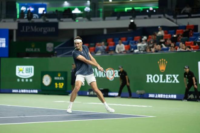 成赛季横扫 成赛季横扫